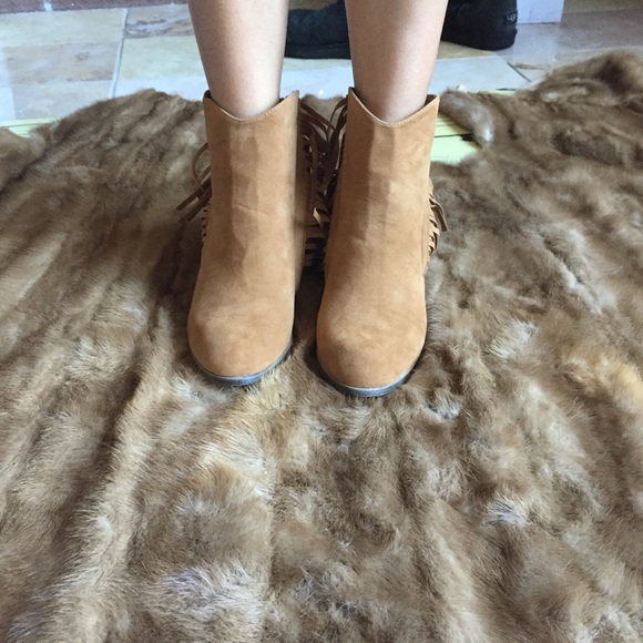 Adriana women’s side zipper fringe ankle booties - Picture 1 of 3